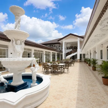 Fiesta Garden Hotel