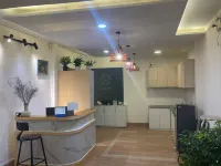 LITTLE GARDEN HOSTEL - Capsule Hotels