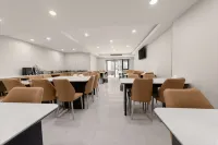 Jiadun Hotel - Mountain view