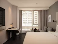 Atour Hotel - parking