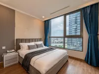 Landmark 81 Sky Suites-WW Hotels near كوان بِن تان