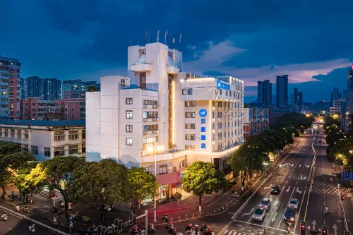 HanTing (ZhangzhouGuoChengVictory East Road Hotel) - 2-Star