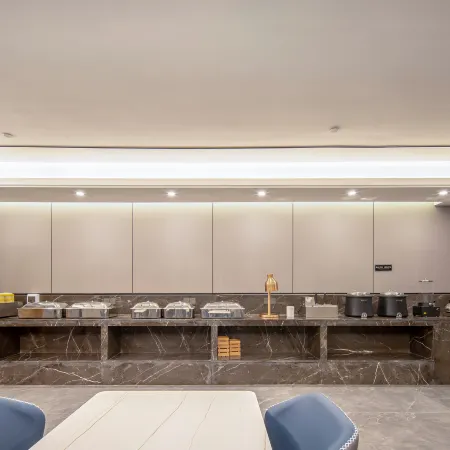 Unitour Hotel (Beihai Hepu High-speed Rail Station Passenger Transport Center)