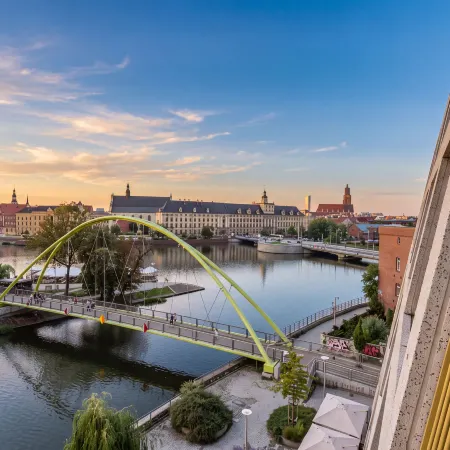 Boulevard Drobnera Residence - Apartments with a view of the Odra River