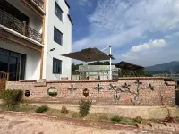 Xidi · Fuxinghao · Family-friendly Themed Boutique Stay (Yi East Station) - 2-Star