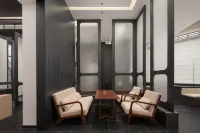 FU CHUN SHAN JU HOTEL - parking