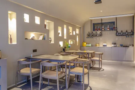 Huangchuan Laojunshan Shanhai Legend Guanshan Homestay (Yunjing Cableway Branch) Отели рядом с достопримечательностью «Yangzi Valley»