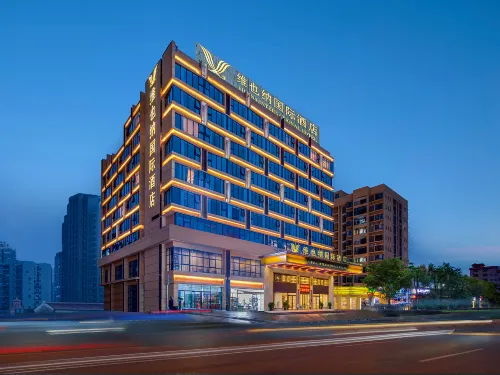 Vienna International Hotel (Guiping Xishan Scenic Area Beijiangwan Branch) Hotels in Guiping