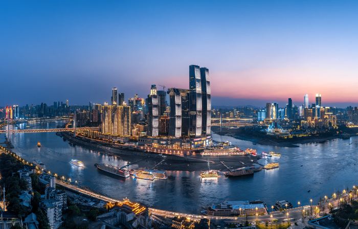 Qianhe Zhixuan High-View Hotel (Jiefangbei Hongyadong)