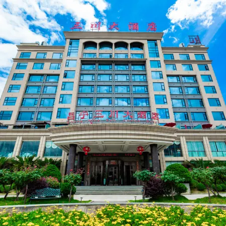 Changning Sanchuan Hotel