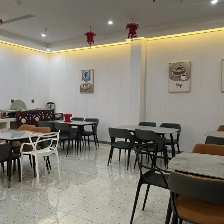 Qinxian Liangyixuan Hotel