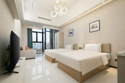 Zhuhai Tianyue Hotel (Guowei Plaza Gongbei Port)