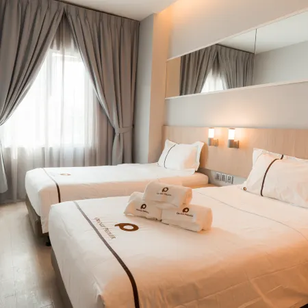 Orange Premier Hotel Wangsa Maju Отели рядом с достопримечательностью «Колледж TAR»