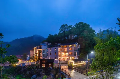 Shanshe Post Inn home stay (Laojunshan Cloud View cableway store)