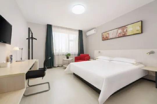 ジンジャン イン（大連開発区金馬路ライトレールバス停）