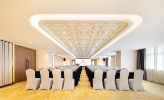 Jinjiang Metropolo Hotel (Haikou Qilou Old Street Riyue Plaza Duty-Free Store)