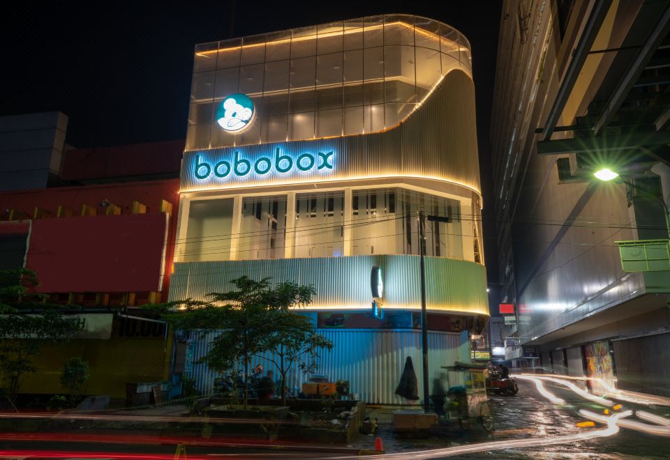 1. 보보포드 알룬-..