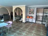 Fanfang Wu Homestay (Hanbin Park)