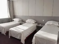 Tianshan Station Front Hotel Hotels in Ar Horqin Banner