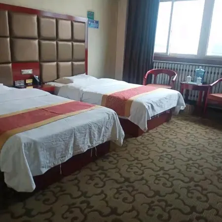 Huangling Yaheng Business Hotel (South Building)