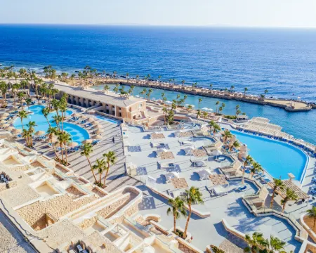 พิกคัลบัตรอสซิตาเดลรีสอร์ตซาฮิลฮาชีช โรงแรมในฮูร์กาดา