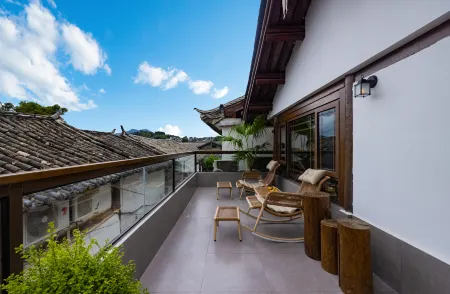 Cure Bleeding·Natural Aesthetics Designer Guancheng Panoramic Inn