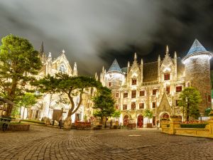 Mercure Danang French Village Bana Hills