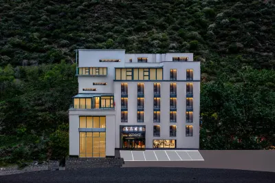 Dongfang Fengya Hotel Hotels in Shuangqiao Valley/Shuangdiao Village