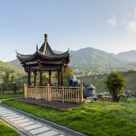 Laijia Homestay Отели рядом с достопримечательностью «Eshanxiang Cultural Center»