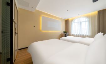 Blue House Hotel (University Town, Bay Tourism Area)