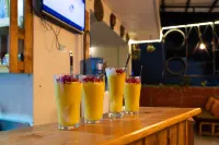 Holiday Hostel - bar