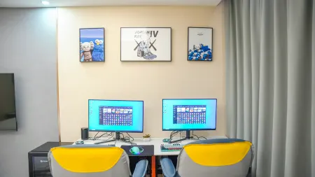 Freedom of competition hotel Отели в г. Лицзинь