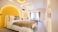 Qiyuechu Smart Apartment (Hohhot East Station Wanda Plaza) - โรแมนติก
