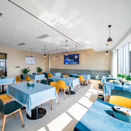 Yuch anden Hotel