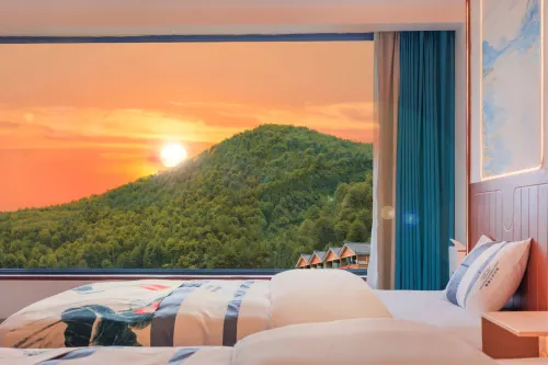 Silent bed and breakfast in Lugu Lake