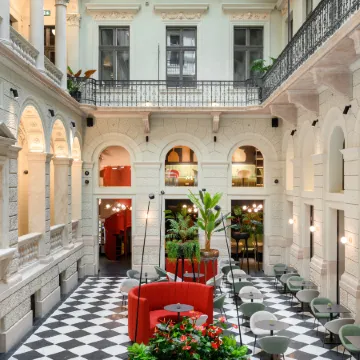 Hotel Oktogon Haggenmacher by Continental Group