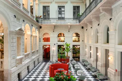 Hotel Oktogon Haggenmacher by Continental Group Hotel dekat Kastil Buda - Istana Kerajaan (Kiralyi Palota)