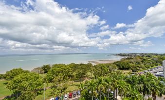 Mantra on the Esplanade Darwin
