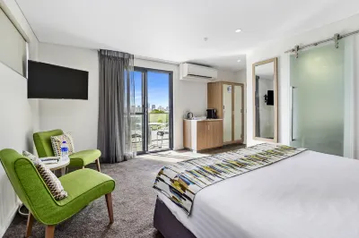 Metro Hotel Perth Hotel dekat Curtin University
