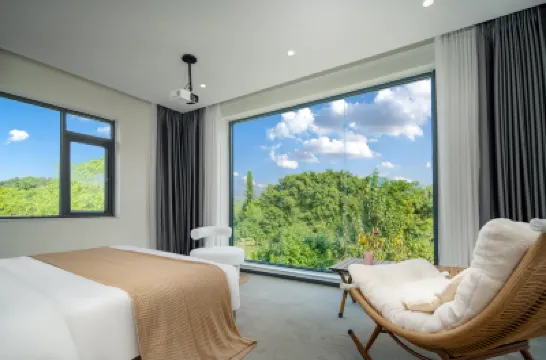 Zhongshan Yuejiangshan Homestay Hotels near Zhan's Garden