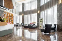 Homeinn Selected Hotel (Korla Jiaotong West Road People's Square)