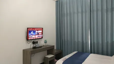 Ge Xianshan happily slept in the farmer's house