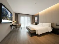 Atour Hotel Chongqing Bishan CBD Qingshan Road Hotels near CPC Bishan County Committee Party School