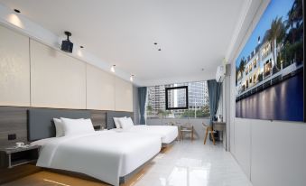 Qixin Smart Hotel (Wanning High Speed Railway Station)