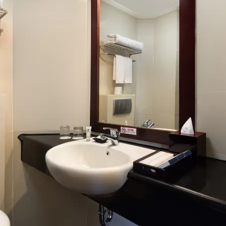 Best Western Mangga Dua Hotel and Residence Отели рядом с достопримечательностью «Площадь Фатахилла»