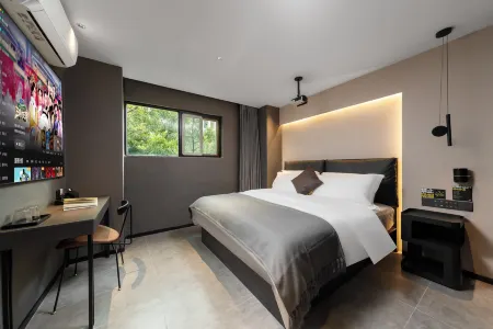 JI DUO Hotel (Shenzhen Longgang Vanke Plaza Jixiang Metro Station Store)