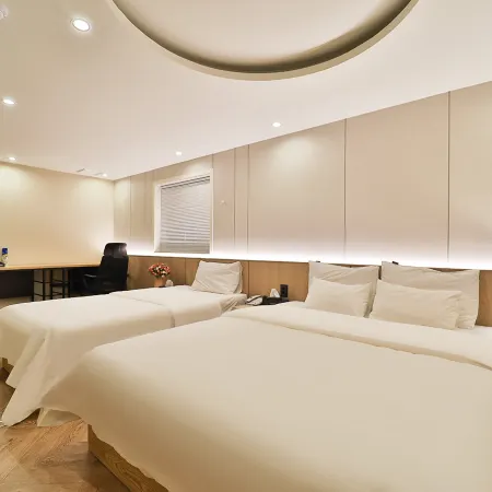 Jamsil Tomgi Hotel Отели рядом с достопримечательностью «Станция метро Jamsil»