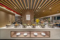 Yibin moon Peninsula Light Hotel(University City & Exhibition Center)
