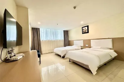 Zihuayuan Hotel (Shenzhen Dameisha Metro Station)