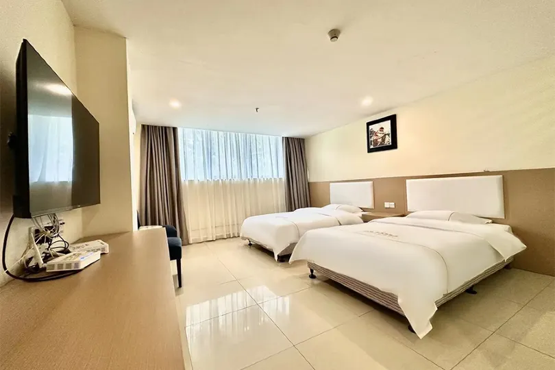 Zihuayuan Hotel (Shenzhen Dameisha Metro Station)